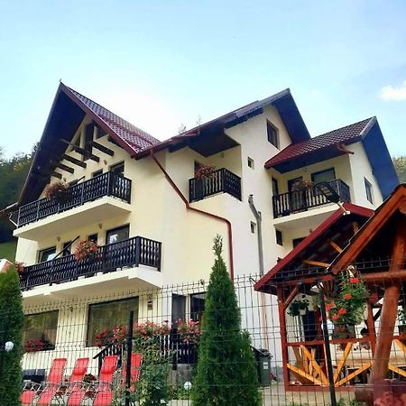 La Cascade 2 Hotel Moeciu De Sus Exterior photo